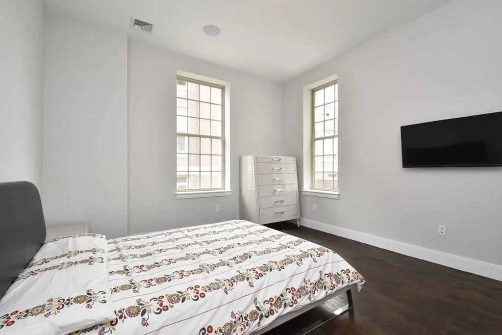 3 bed, 3 bath apartment for rent at 225 Dorchester St Unit 26, South Boston — photo 7 of 15