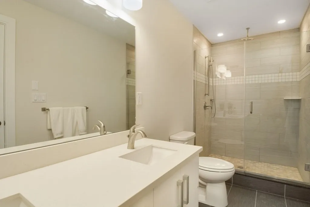3 bed, 3 bath apartment for rent at 225 Dorchester St Unit 26, South Boston — photo 5 of 15