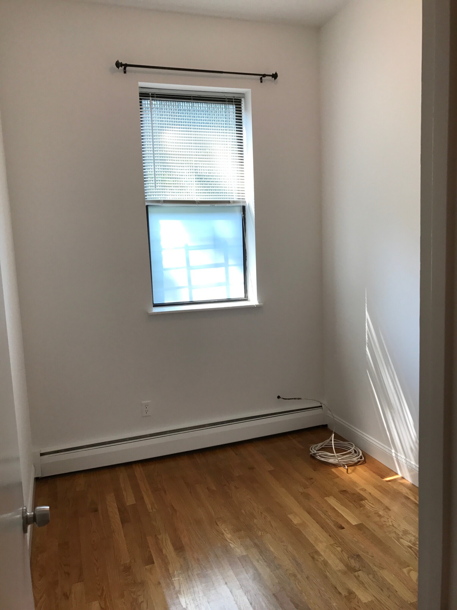 3 bed, 1 bath apartment for rent at 225 East Berkeley St Unit 1, Roxbury — photo 5 of 8
