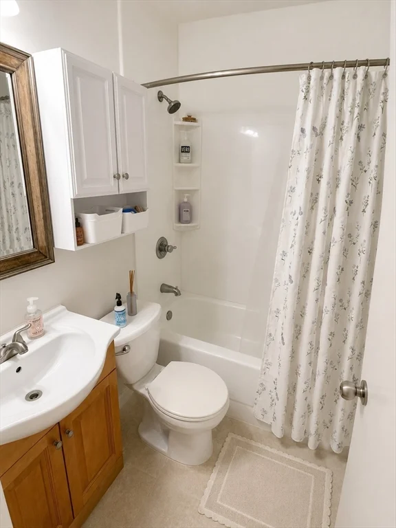 4 bed, 1 bath apartment for rent at 225 East Berkeley St Unit 4, South End — photo 7 of 7
