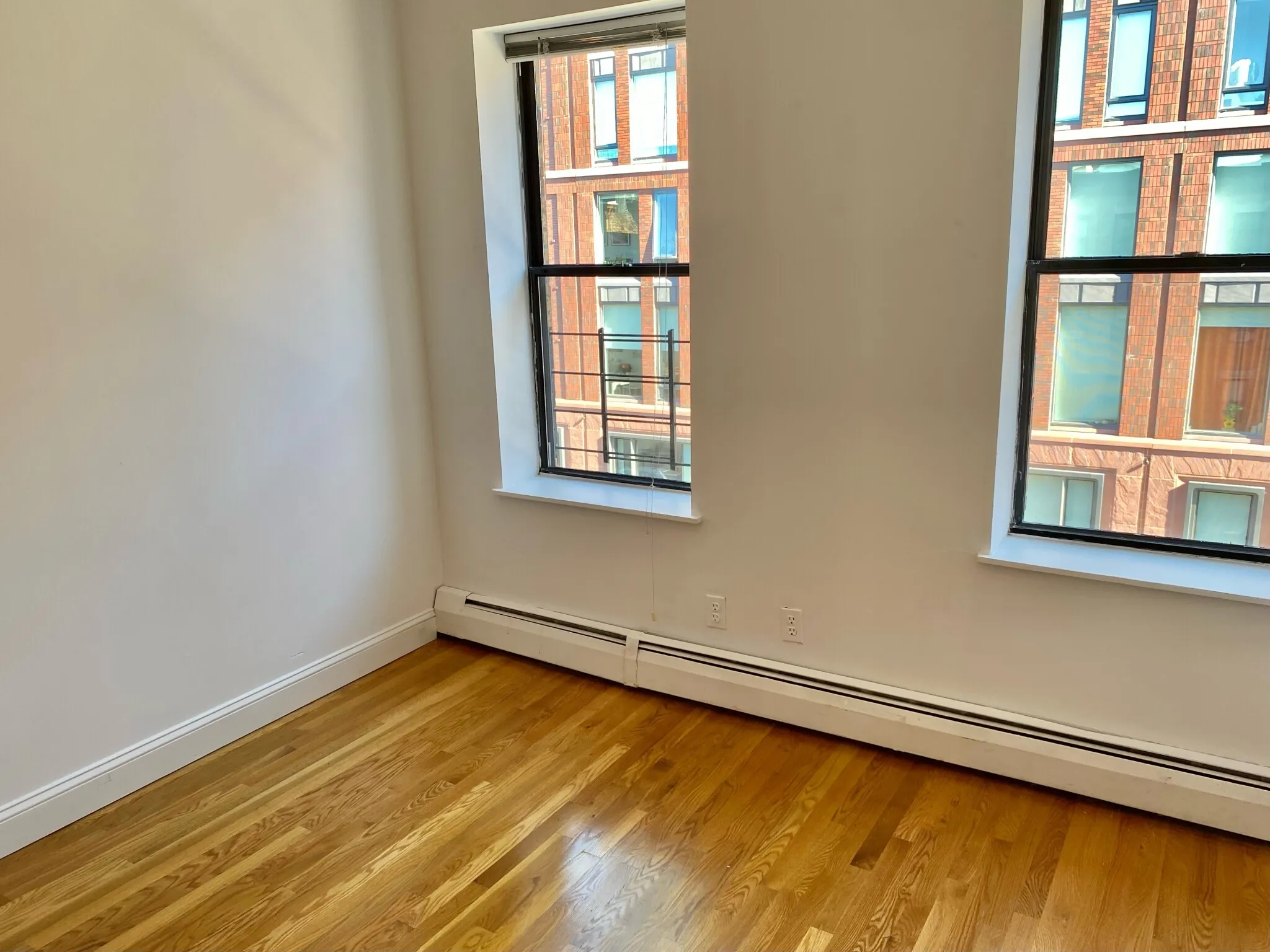 4 bed, 1 bath apartment for rent at 225 East Berkeley St Unit 4A, Roxbury — photo 5 of 10
