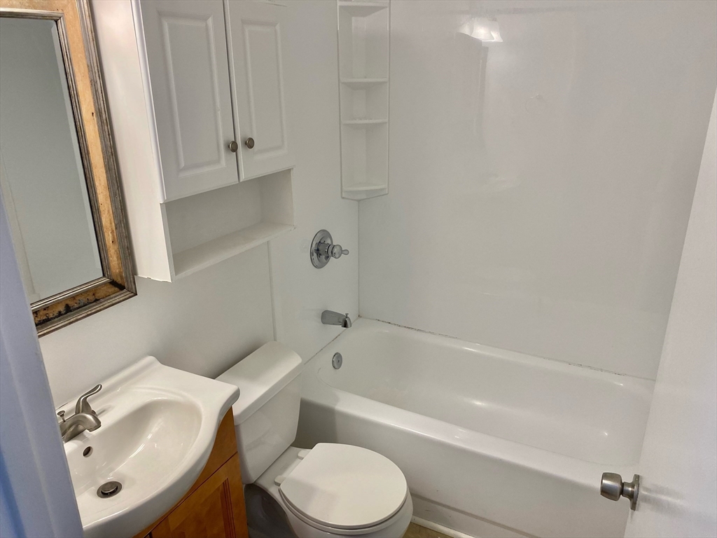 3 bed, 1 bath apartment for rent at 225 East Berkeley St Unit A, South End — photo 9 of 9