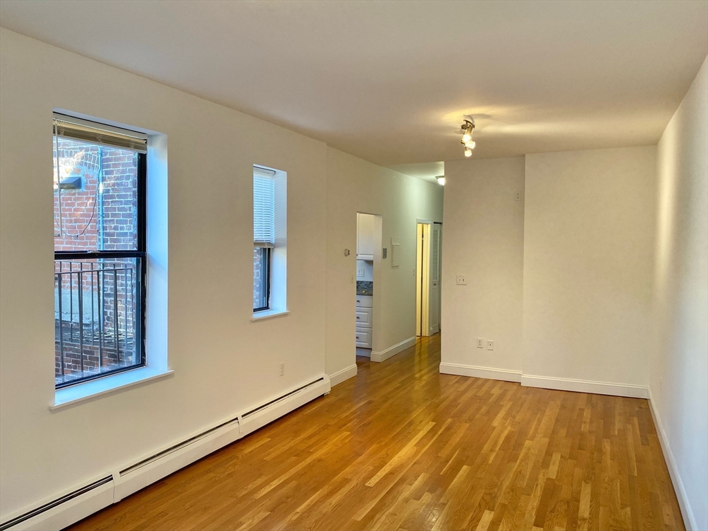 3 bed, 1 bath apartment for rent at 225 East Berkeley St Unit A, South End — photo 2 of 9