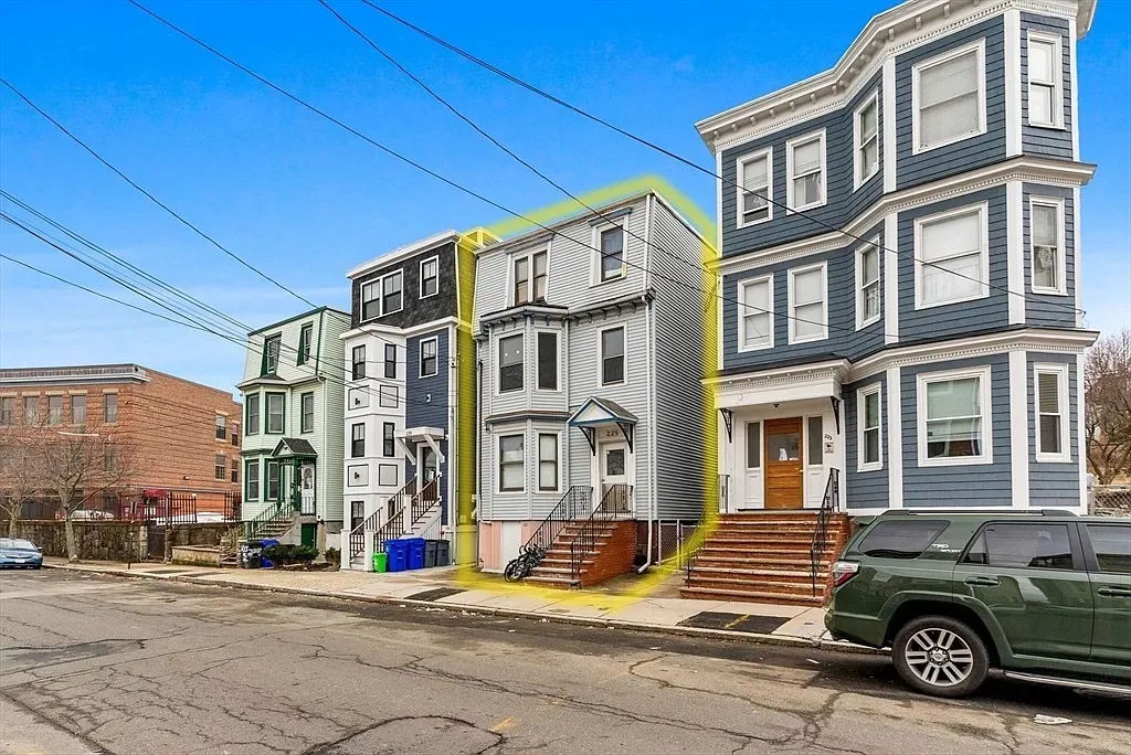 2 bed, 1 bath apartment for rent at 225 East Eagle St Unit 2, East Boston