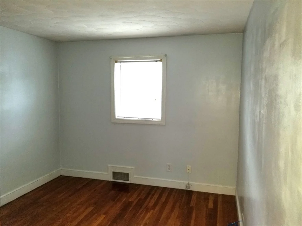 3 bed, 1 bath apartment for rent at 225 Governors Rd Unit 225, Quincy — photo 14 of 19