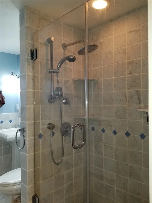 3 bed, 1 bath apartment for rent at 225 Governors Rd Unit 225, Quincy — photo 11 of 19