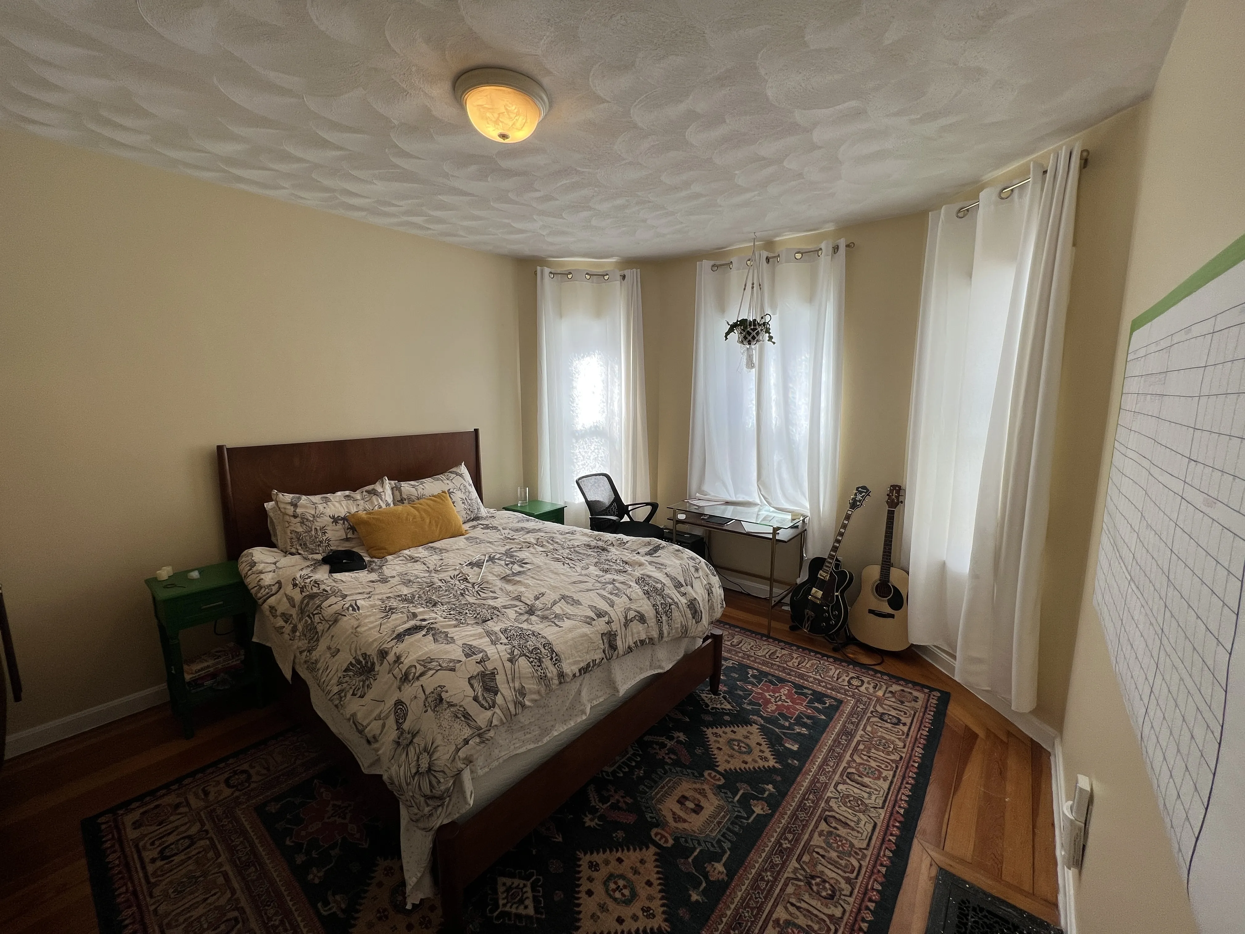 2.5 bed, 1 bath apartment for rent at 225 Holland St Unit 1, Teele Square — photo 3 of 33