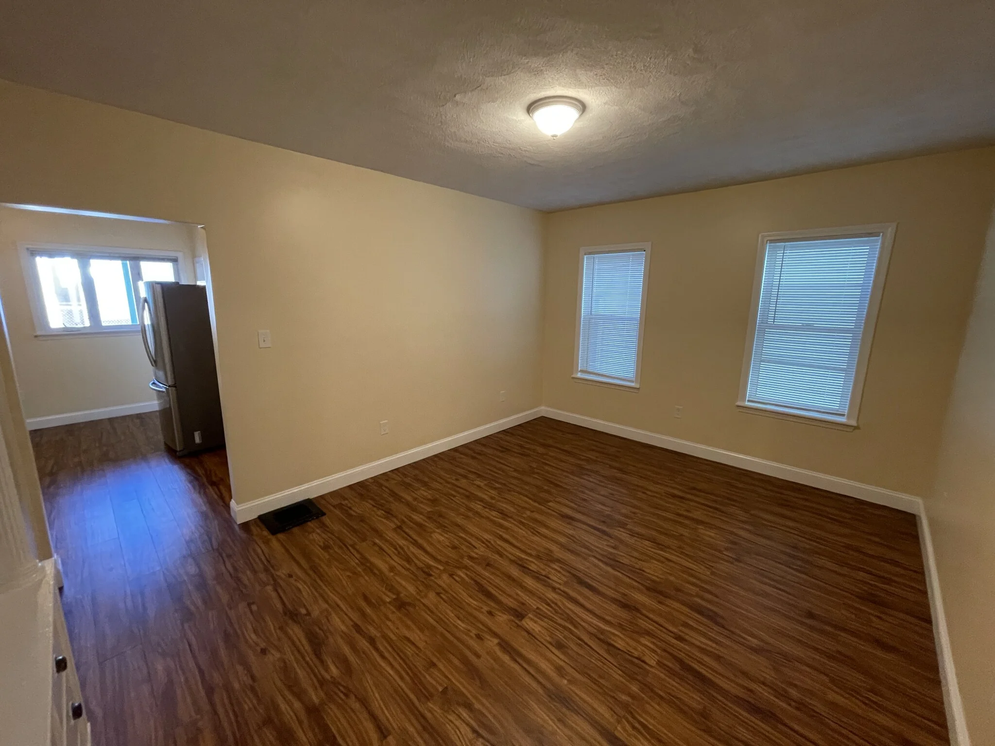 3 bed, 1 bath apartment for rent at 225 Holland St Unit 2, Teele Square — photo 22 of 24