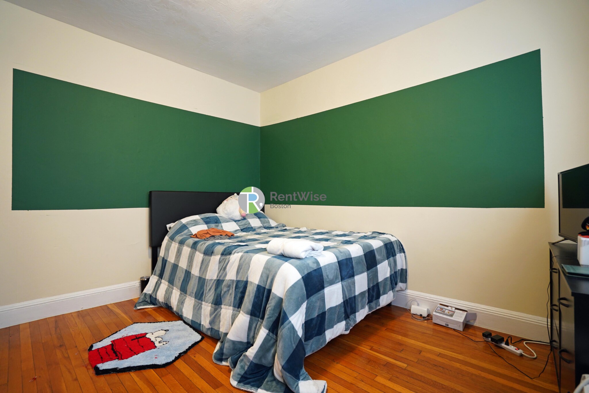 Studio bed, 1 bath apartment for rent at 225 Kelton St Unit 17, Allston — photo 2 of 16