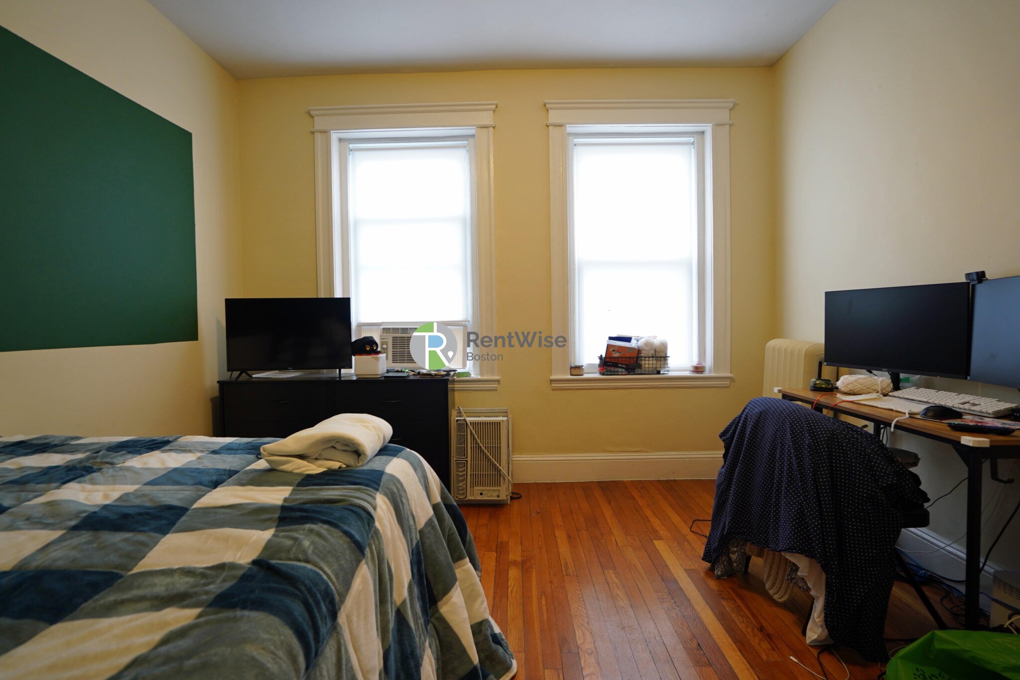 Studio bed, 1 bath apartment for rent at 225 Kelton St Unit 17, Allston — photo 5 of 16