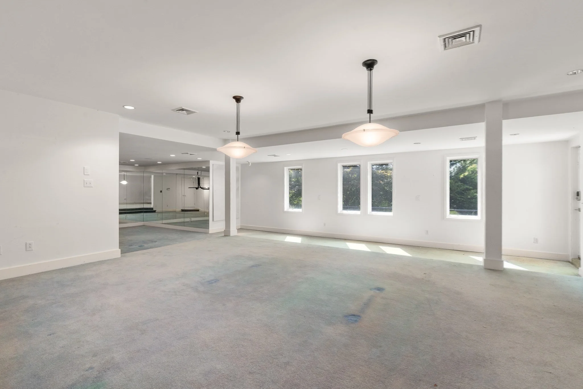 5 bed, 3 bath apartment for rent at 225 Kenrick St Unit 225, Newton Corner — photo 28 of 37