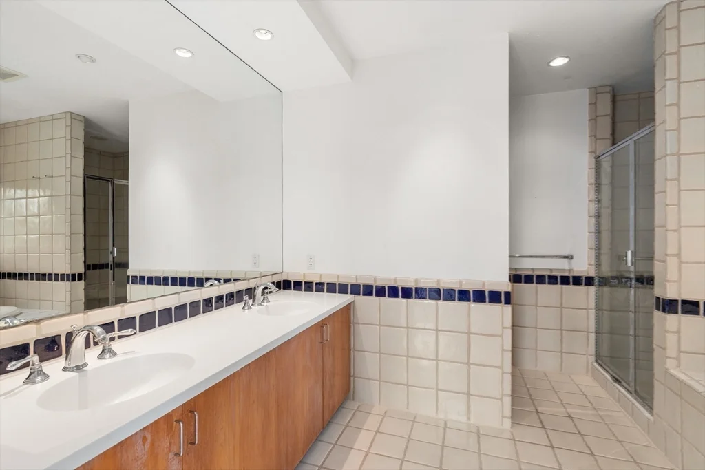 5 bed, 3 bath apartment for rent at 225 Kenrick St Unit 225, Newton — photo 21 of 37