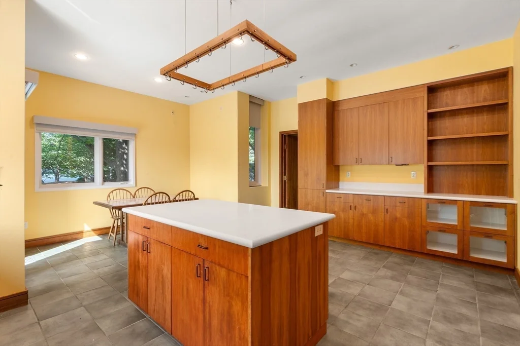 5 bed, 3 bath apartment for rent at 225 Kenrick St Unit 225, Newton — photo 15 of 37