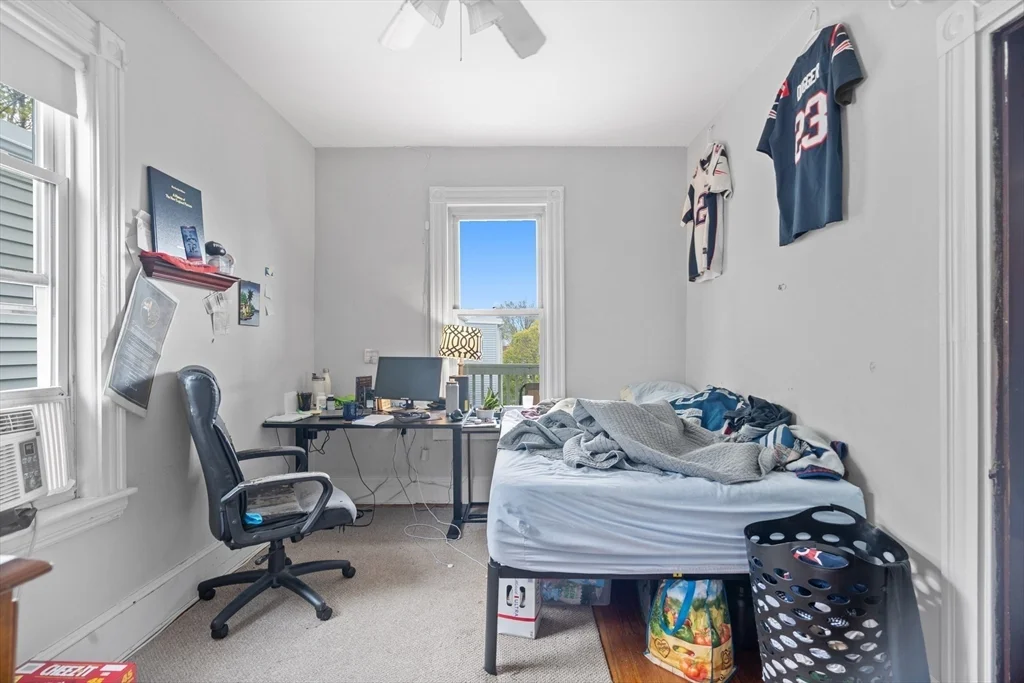 4 bed, 1 bath apartment for rent at 225 L St Unit 3, South Boston — photo 7 of 10