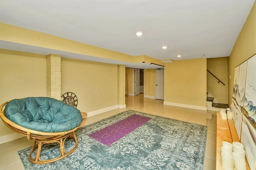 3 bed, 2 bath apartment for rent at 225 Main St Unit 1, North Easton — photo 12 of 13