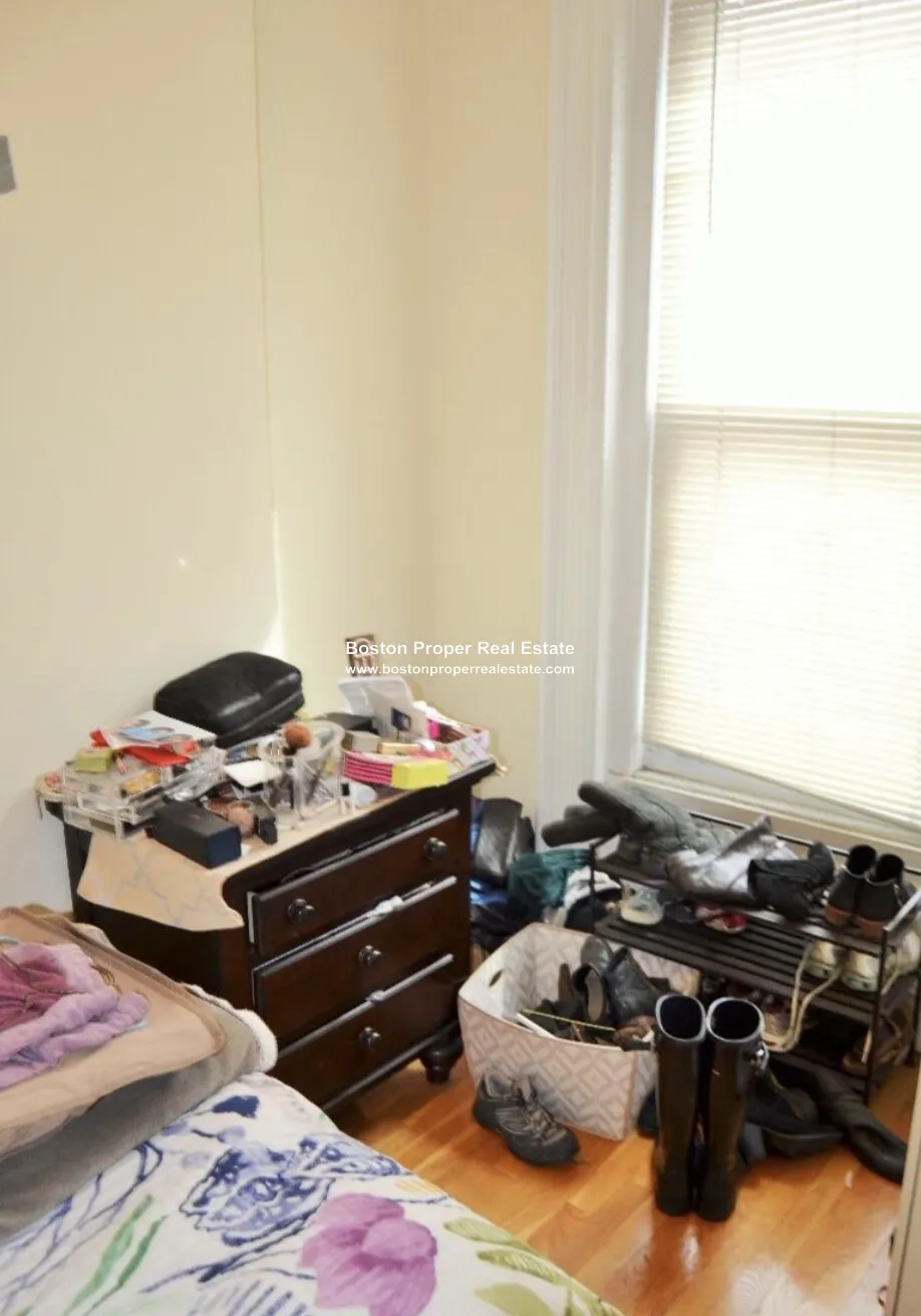 1 bed, 1 bath apartment for rent at 225 Newbury St Unit 2F, Back Bay — photo 6 of 9