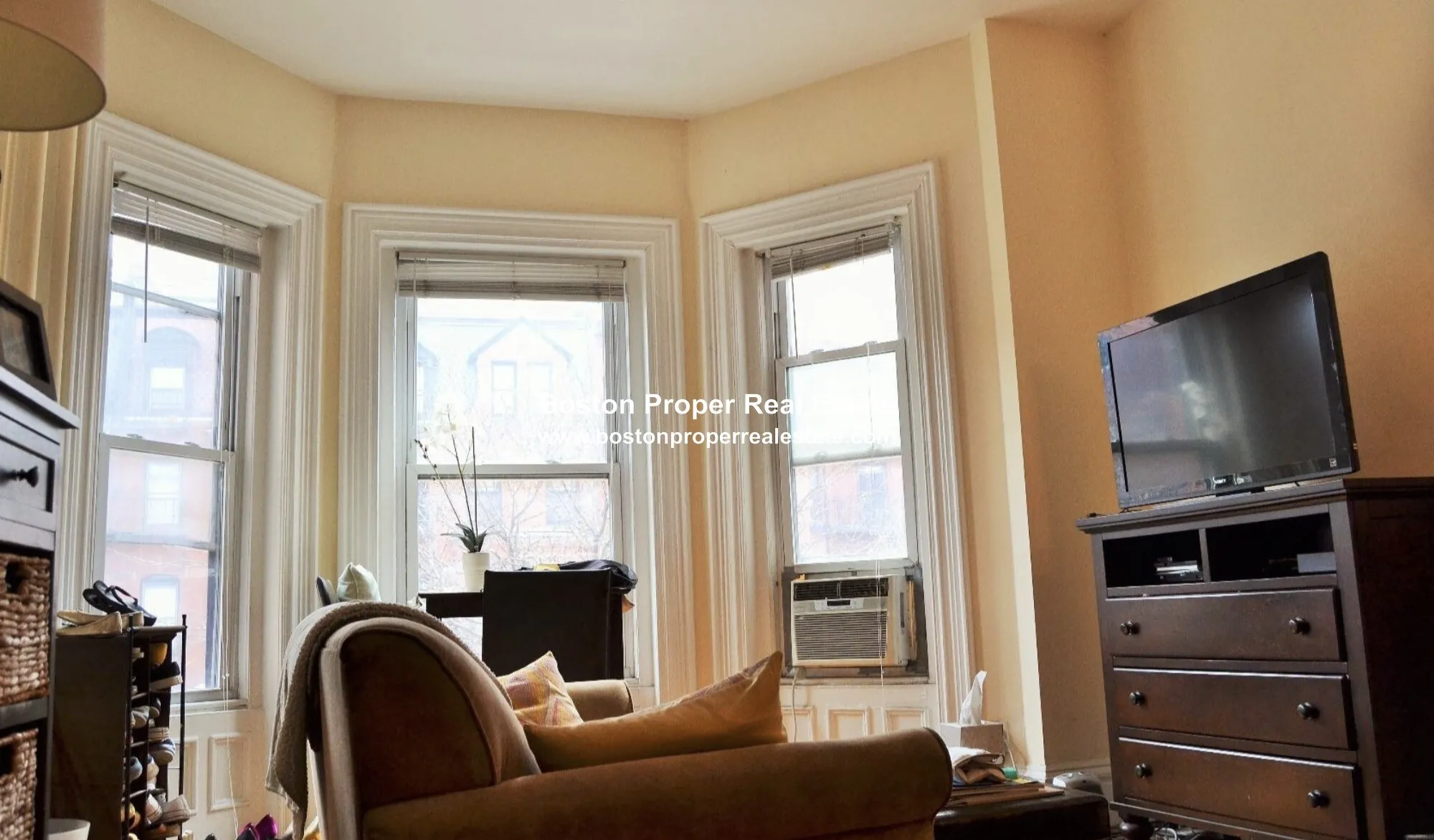 1 bed, 1 bath apartment for rent at 225 Newbury St Unit 2F, Back Bay — photo 2 of 9