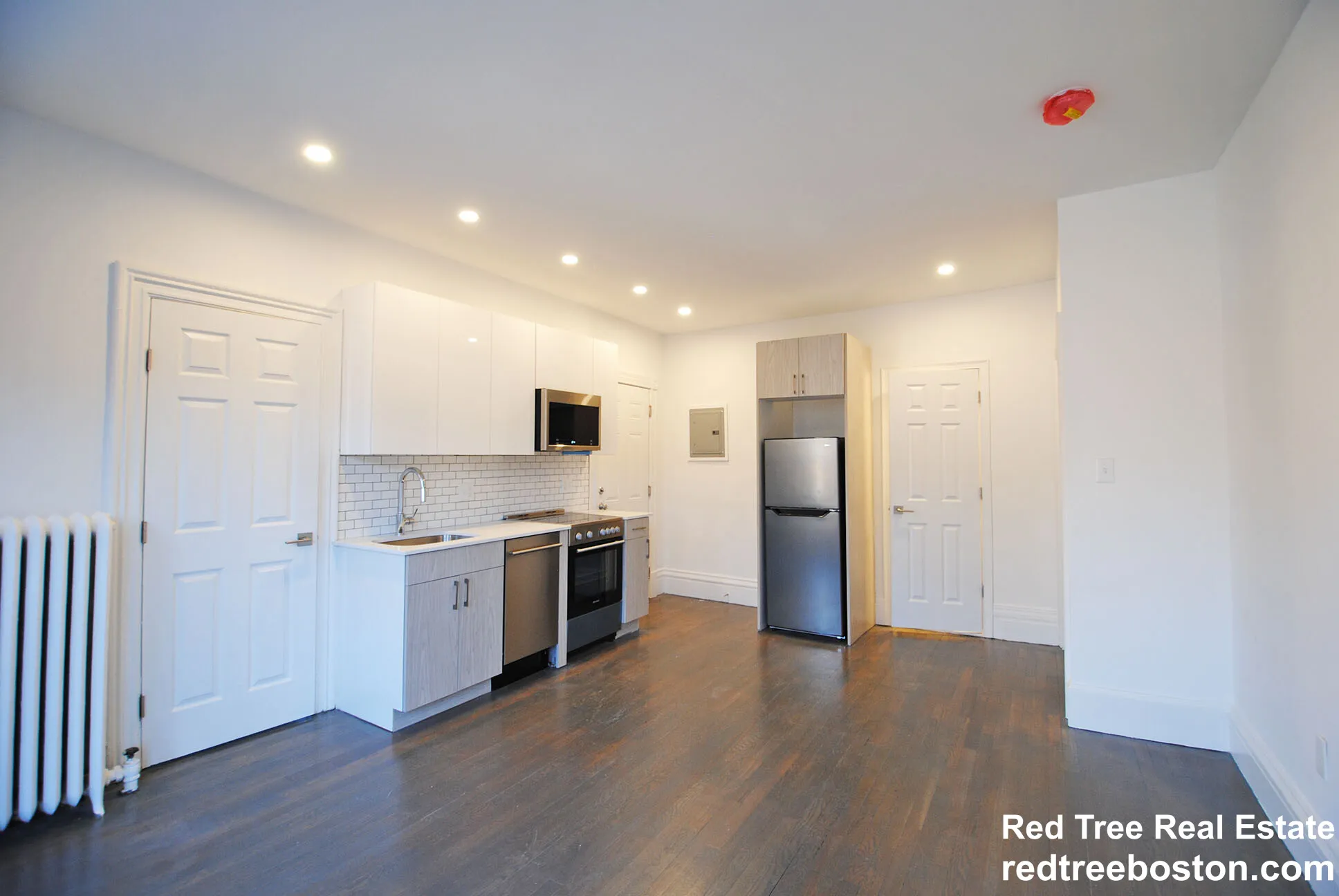 1 bed, 1 bath apartment for rent at 225 Newbury St Unit 3R, Back Bay — photo 2 of 10