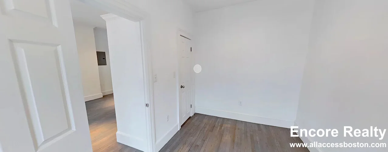 1 bed, 1 bath apartment for rent at 225 Newbury St Unit 4M, Back Bay — photo 4 of 5