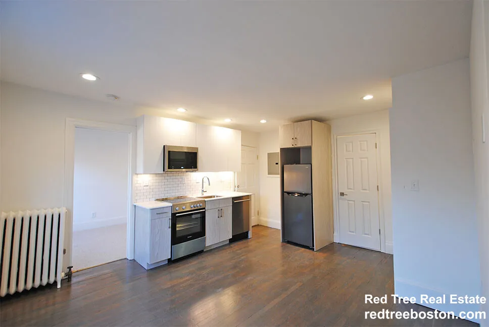1 bed, 1 bath apartment for rent at 225 Newbury St Unit 4R, Back Bay