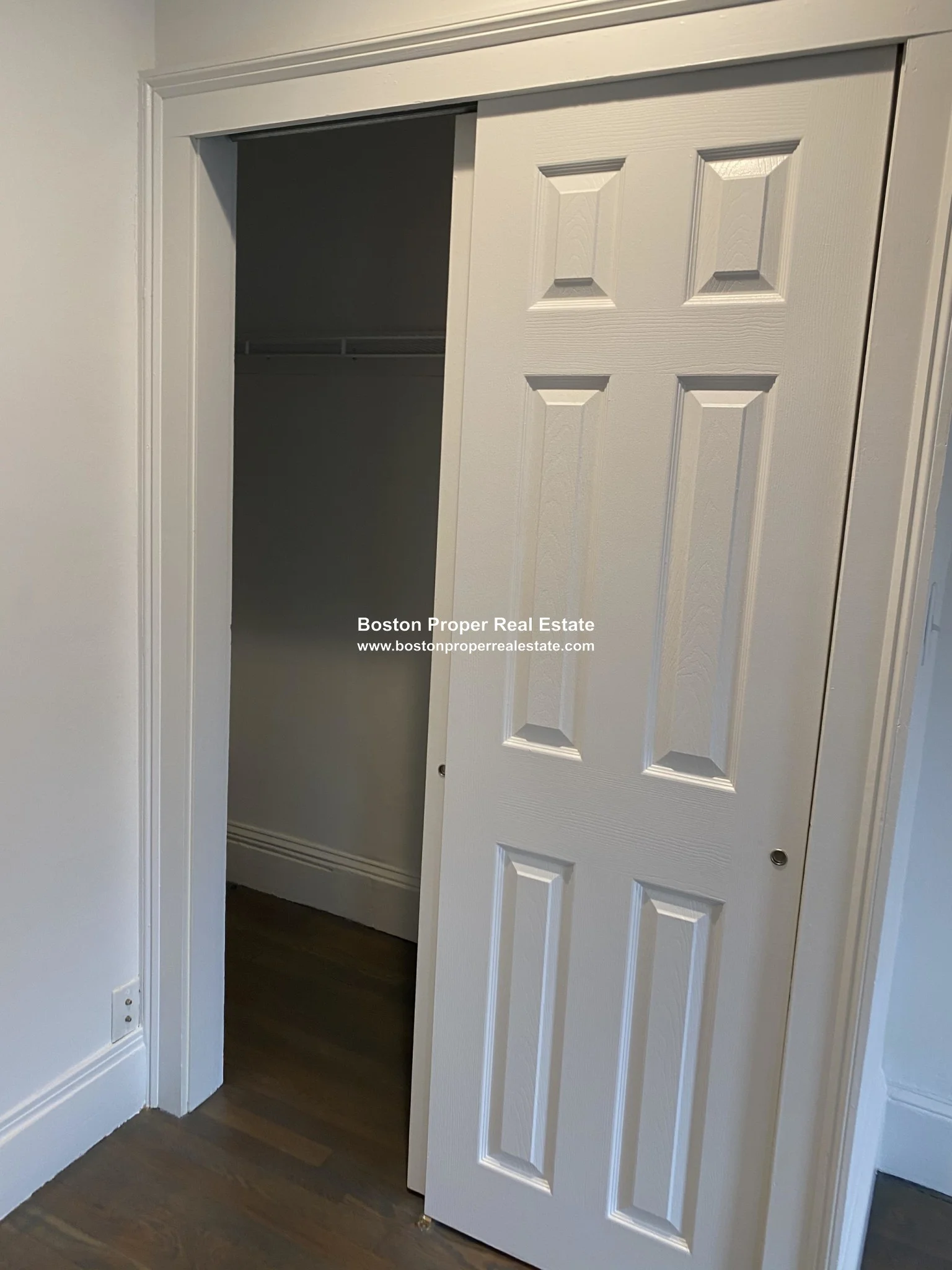 1 bed, 1 bath apartment for rent at 225 Newbury St Unit 4R, Back Bay — photo 5 of 8
