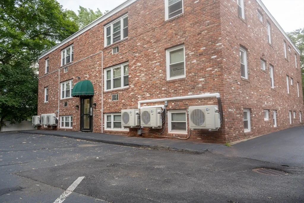 2 bed, 1 bath apartment for rent at 225 South Main St Unit 7, Haverhill — photo 26 of 27