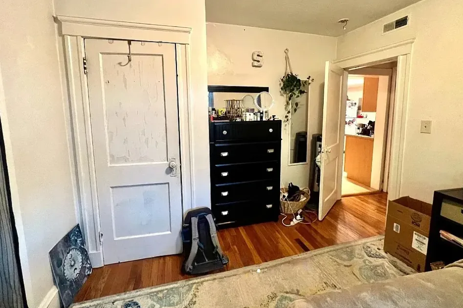 3 bed, 1 bath apartment for rent at 225 Summer St Unit 3L, Spring Hill — photo 13 of 16