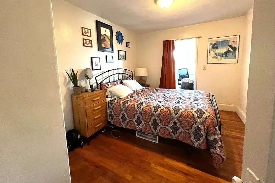 3 bed, 1 bath apartment for rent at 225 Summer St Unit 3L, Spring Hill — photo 9 of 16