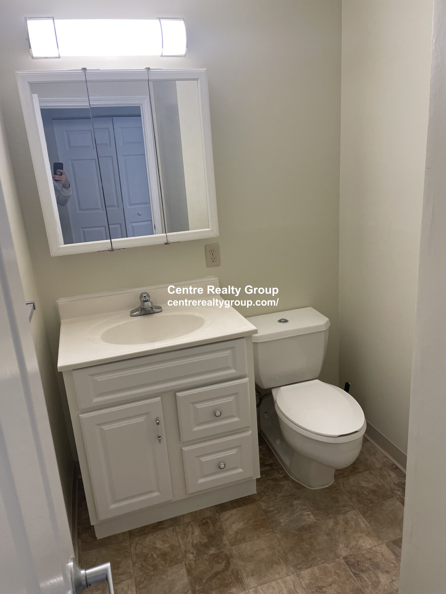 2 bed, 1.5 bath apartment for rent at 2251-2261 Washington St, Newton Lower Falls — photo 4 of 20