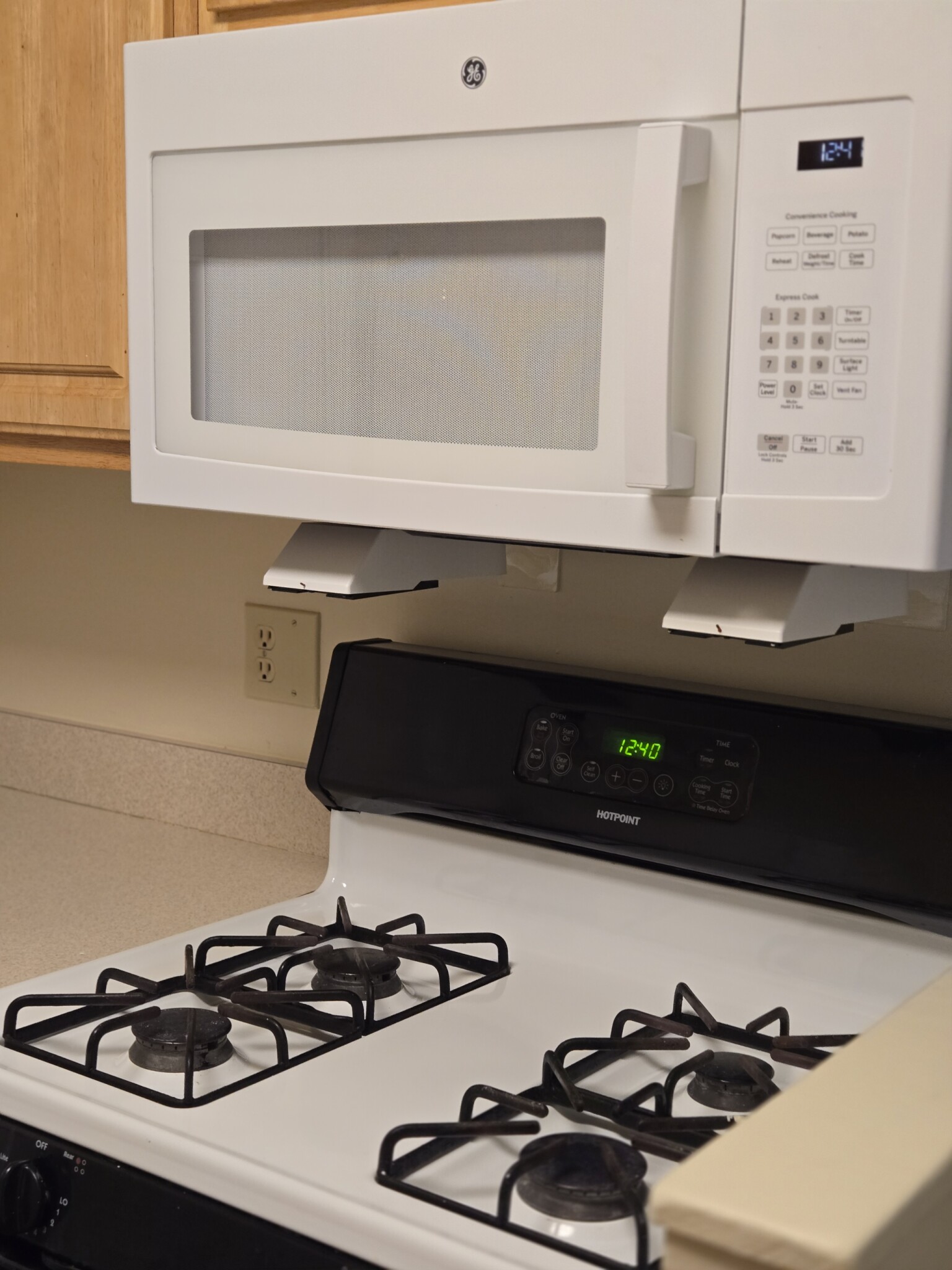 2 bed, 1.5 bath apartment for rent at 2251 Washington St Unit C, Newton Lower Falls — photo 3 of 15