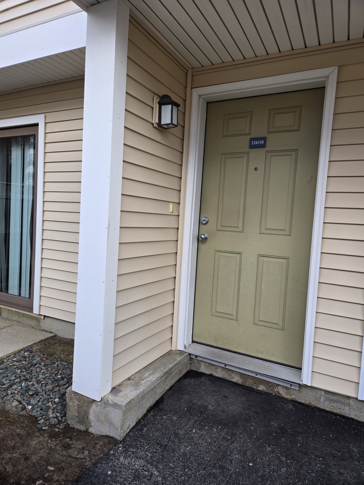 2 bed, 1.5 bath apartment for rent at 2251 Washington St Unit C, Newton Lower Falls — photo 13 of 15