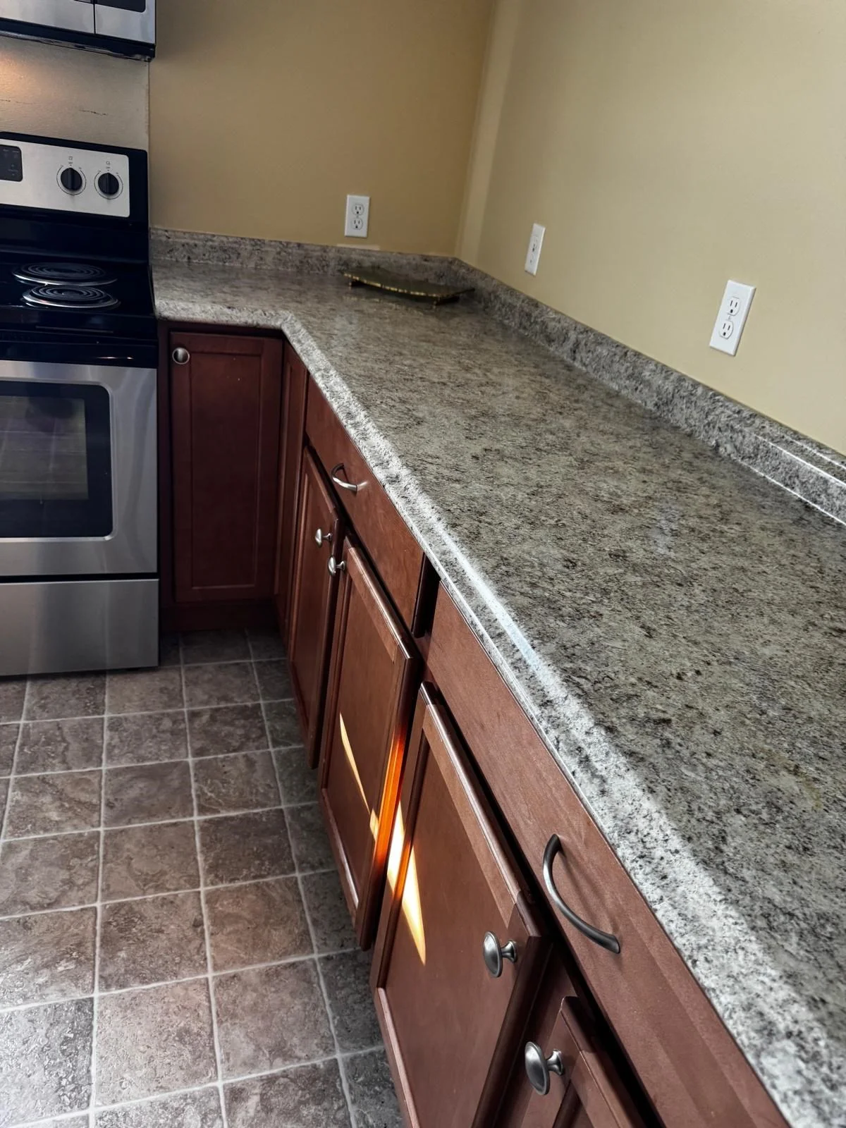 2 bed, 1 bath apartment for rent at 2255 S Main St Unit 2, Fall River