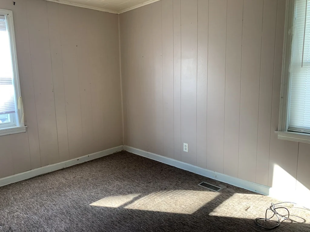 3 bed, 1 bath apartment for rent at 226 Brightman St Unit 1 west, Fall River — photo 4 of 8