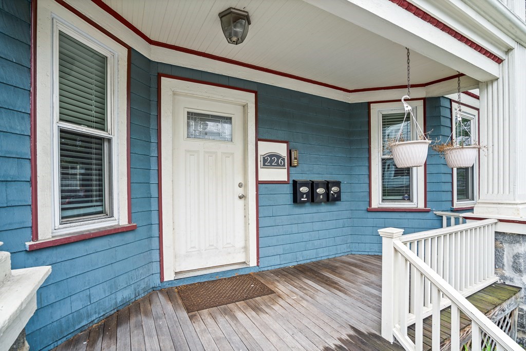 3 bed, 1 bath apartment for rent at 226 E Cottage St Unit 1, Dorchester — photo 2 of 14