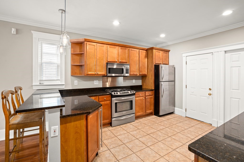 3 bed, 1 bath apartment for rent at 226 E Cottage St Unit 1, Dorchester — photo 6 of 14