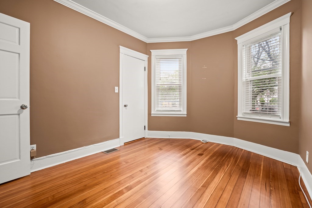 3 bed, 1 bath apartment for rent at 226 E Cottage St Unit 1, Dorchester — photo 12 of 14