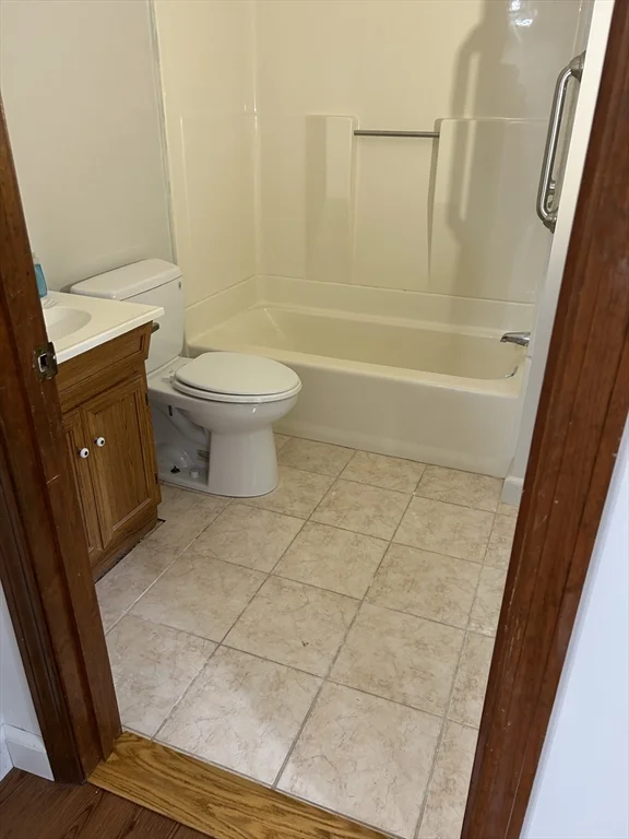 2 bed, 1 bath apartment for rent at 226 High St Unit 1, Whitman — photo 11 of 11