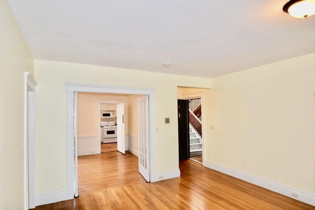 1 bed, 1 bath apartment for rent at 226 Jamaicaway Unit 4, Jamaica Plain — photo 5 of 25