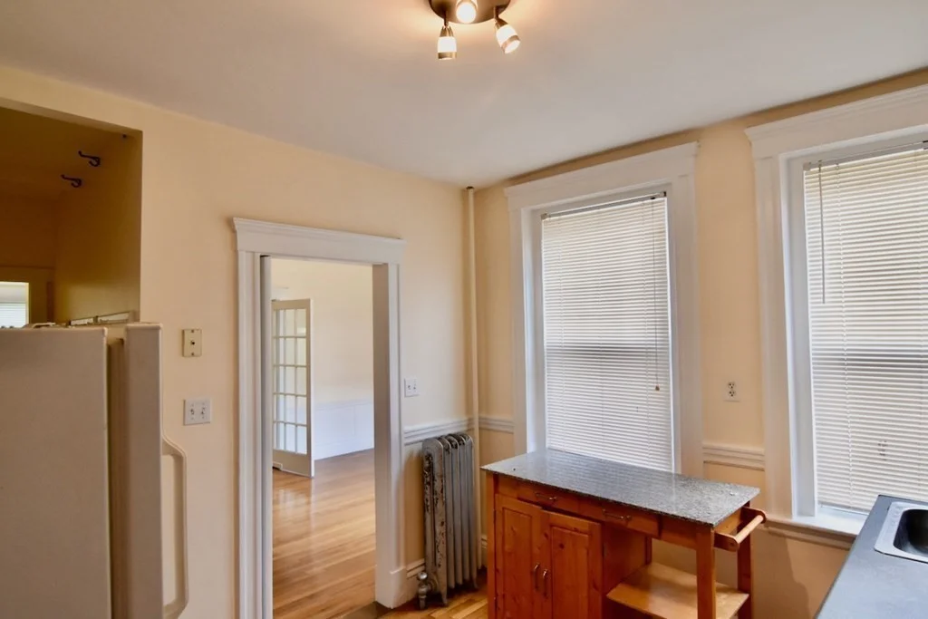 1 bed, 1 bath apartment for rent at 226 Jamaicaway Unit 4, Jamaica Plain — photo 8 of 25