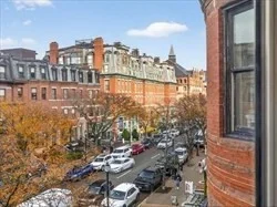 1 bed, 1 bath apartment for rent at 226 Newbury St Unit 21, Back Bay — photo 9 of 10