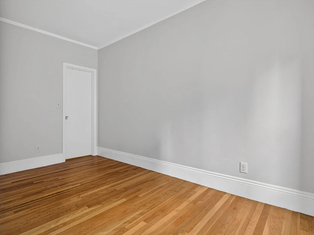 1 bed, 1 bath apartment for rent at 226 Newbury St Unit 32, Back Bay — photo 8 of 13