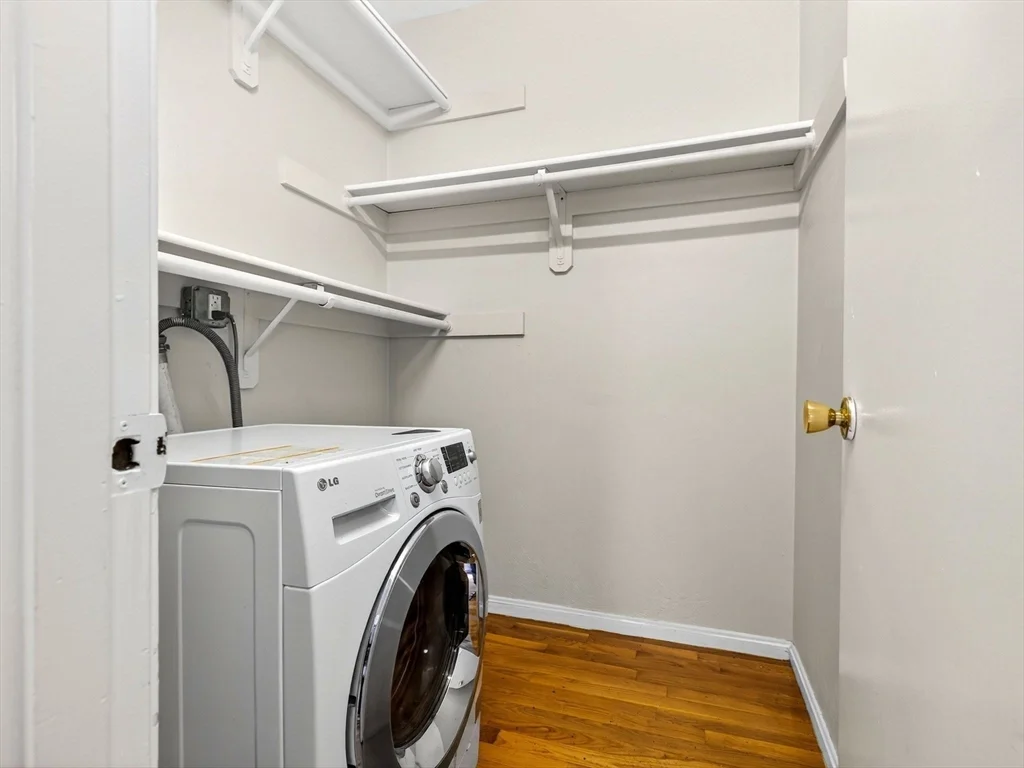 1 bed, 1 bath apartment for rent at 226 Newbury St Unit 42, Back Bay — photo 7 of 12