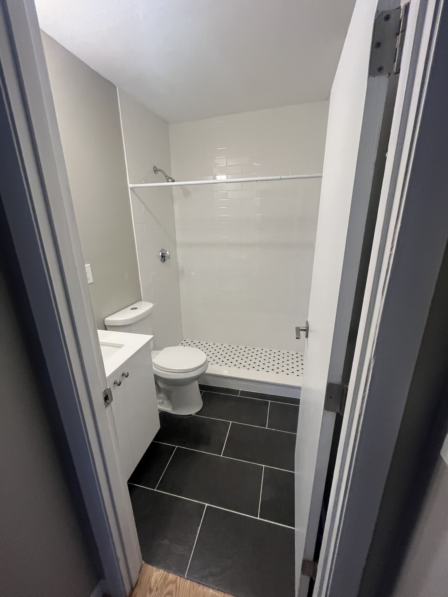 2 bed, 1 bath apartment for rent at 226 Parker Hill Ave Unit 13, Mission Hill — photo 4 of 4
