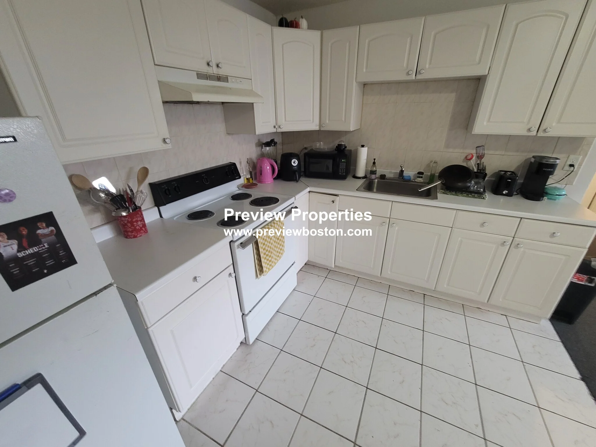 2 bed, 1 bath apartment for rent at 226 Parker Hill Ave Unit 2P, Mission Hill