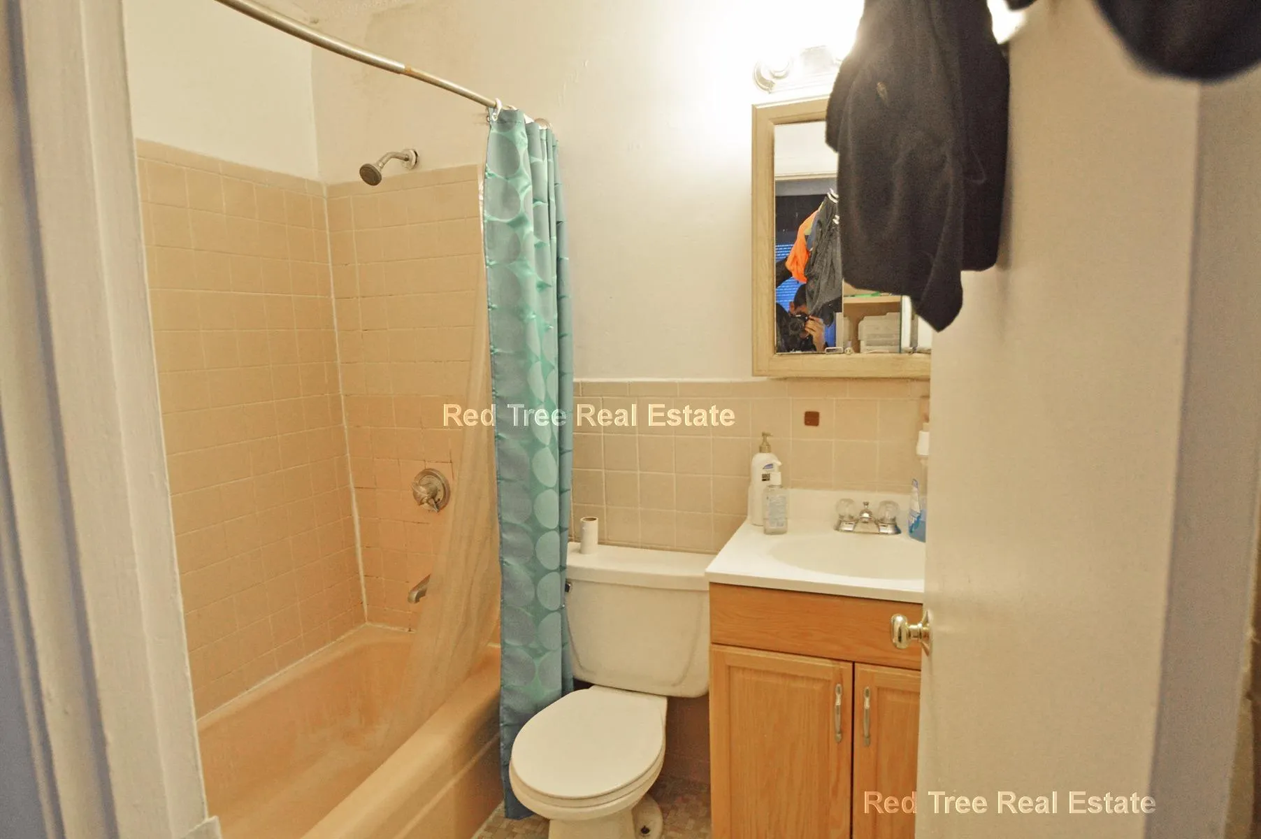 Studio bed, 1 bath apartment for rent at 226 Parker Hill Ave Unit 3, Mission Hill — photo 3 of 5