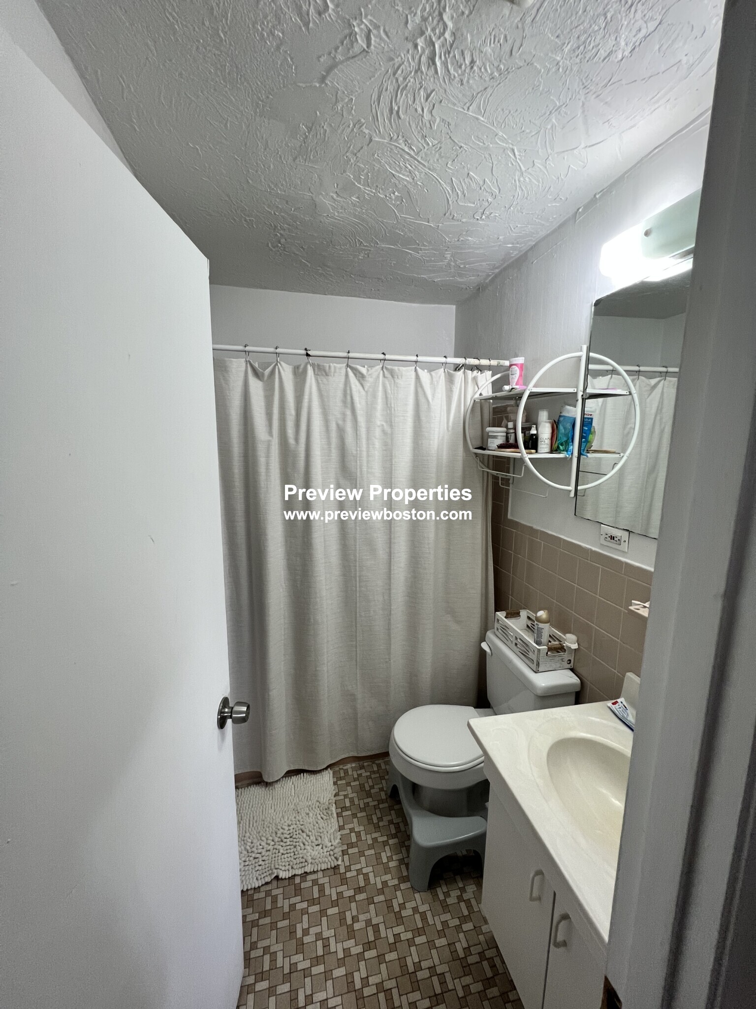 2 bed, 1 bath apartment for rent at 226 Parker Hill Ave Unit 5P, Mission Hill — photo 3 of 10