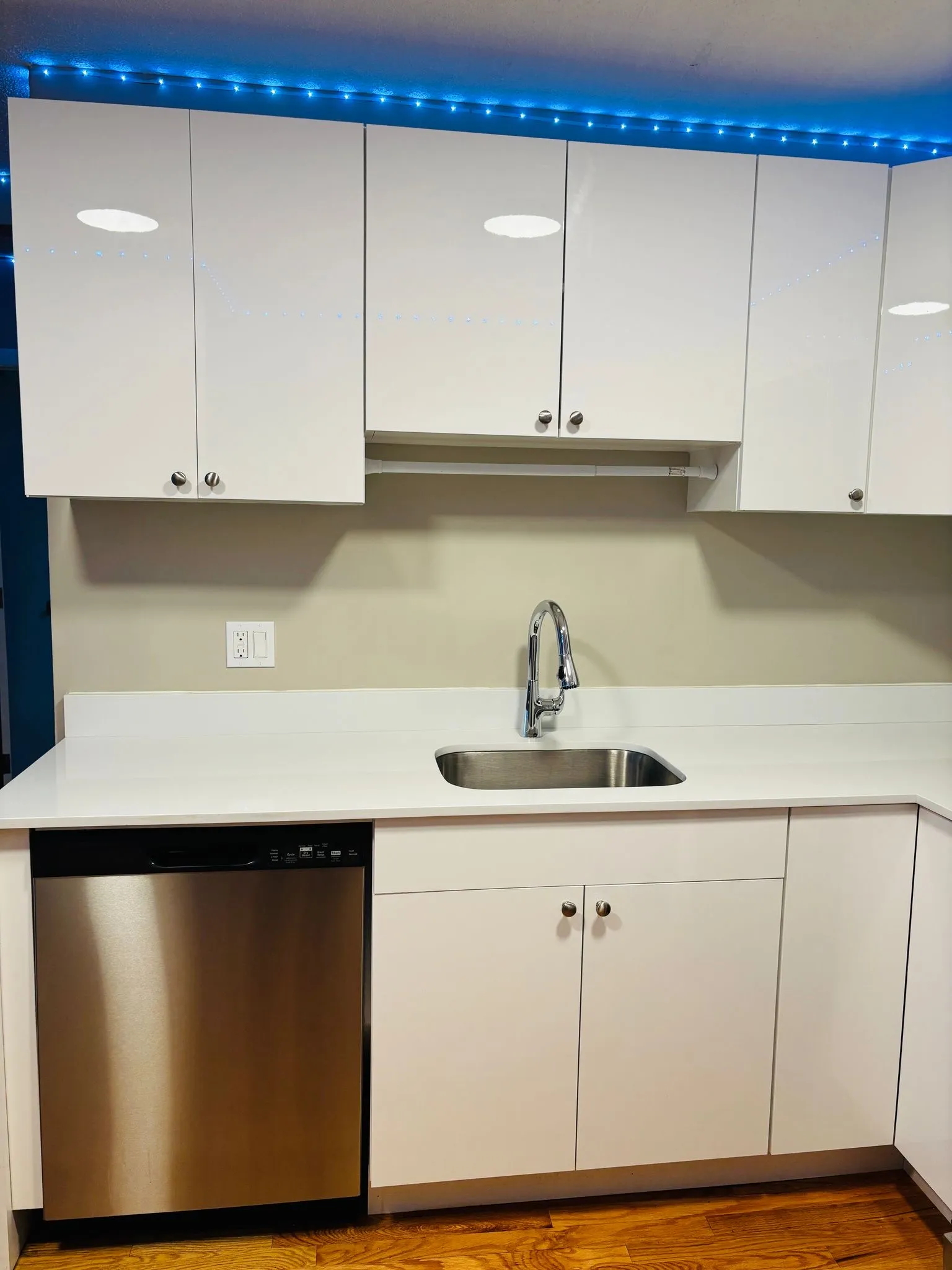 2 bed, 1 bath apartment for rent at 226 Parker Hill Ave Unit 6, Mission Hill