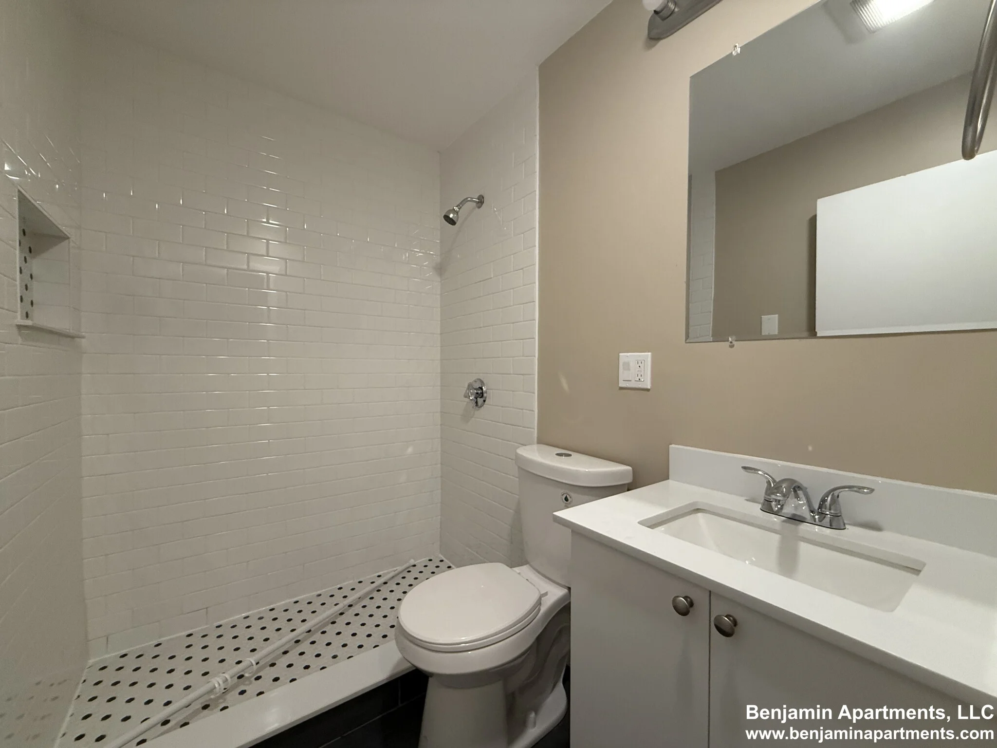 2 bed, 1 bath apartment for rent at 226 Parker Hill Ave Unit 7A, Mission Hill — photo 13 of 15