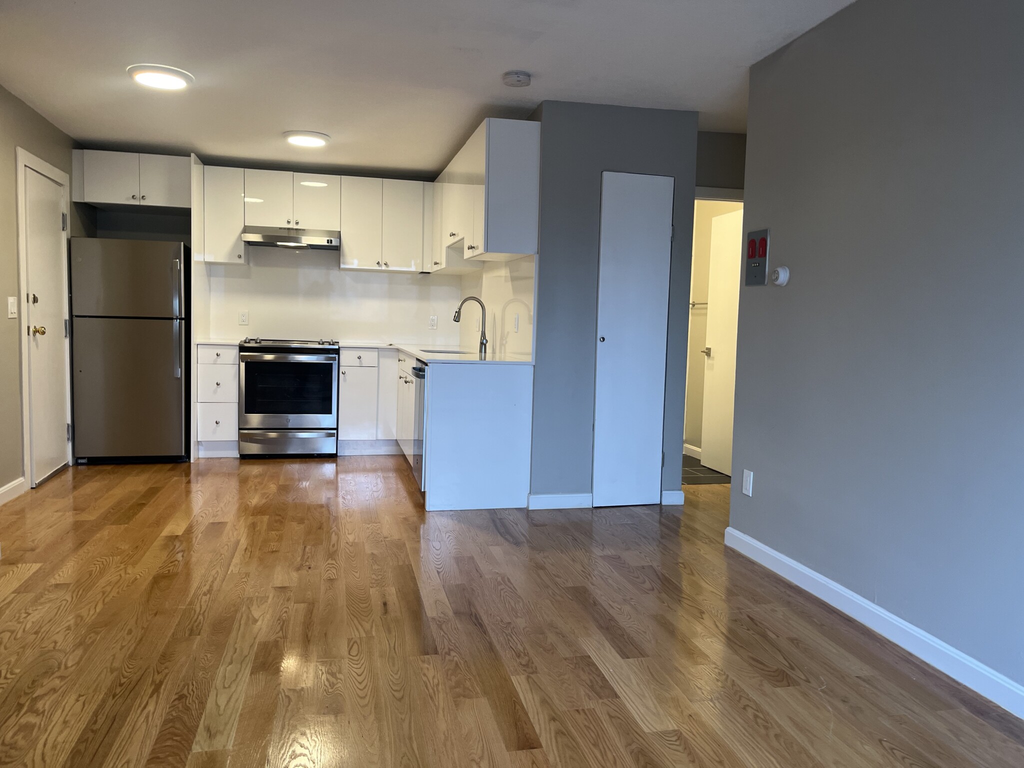 2 bed, 1 bath apartment for rent at 226 Parker Hill Ave Unit 8, Mission Hill — photo 17 of 18