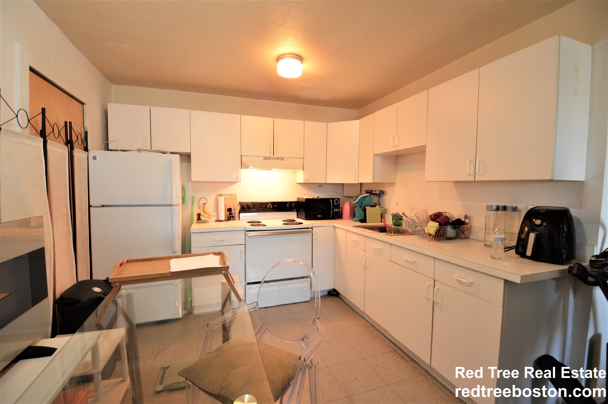 2 bed, 1 bath apartment for rent at 226 Parker Hill Ave Unit 8, Mission Hill — photo 3 of 18